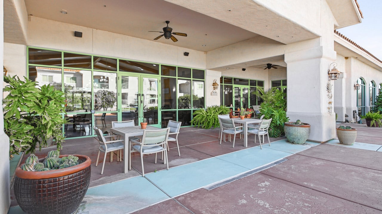 The outdoor patio at The Peaks at Santa Rita