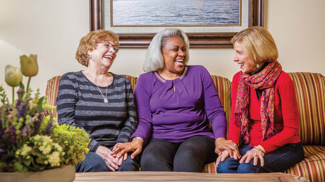 Residents enjoying time together at The Peaks at Santa Rita